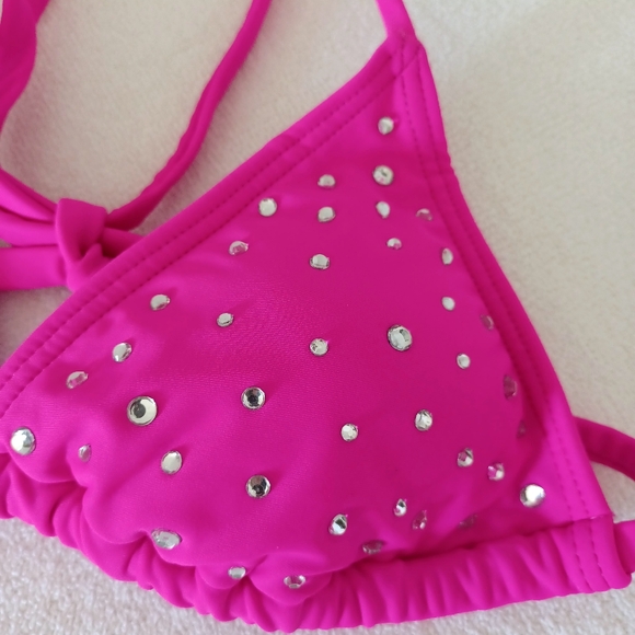 VENUS Jeweled Triangle Bikini Top, size XS - Picture 7 of 10
